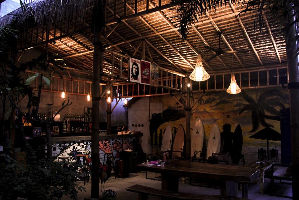 Hostel Nuka Beach