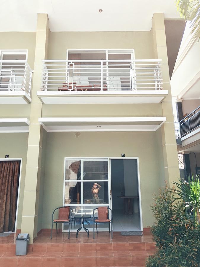 Hostel Nuka Beach *